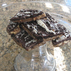Oreo Crusted Crunch Toffee: MomYvonne's Candy